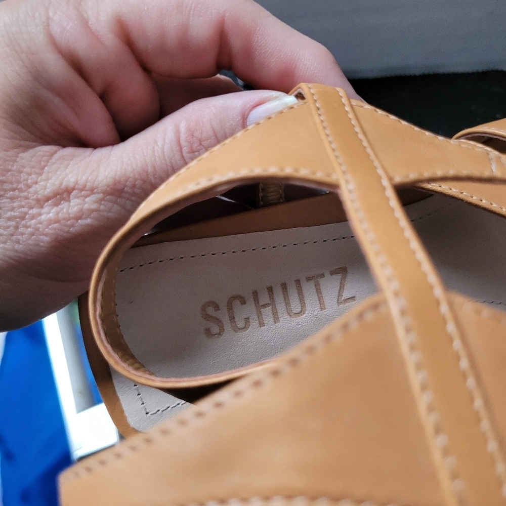 Schutz Cassia Flats Gadiator Sandals Tan - Picture 7 of 9